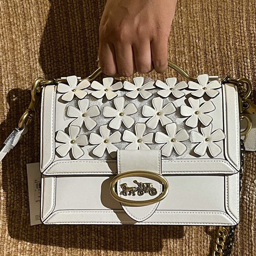 COACH RILEY TOP HANDLE 22 WITH FLORAL APPLIQUE & LEATHER INTERIOR -NWTs